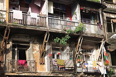 Eski Chawl Mapla Mahal toplu şehir konutları, Girgaon, Jagannath Shankarsheth Yolu, Charni Yolu, Bombay Mumbai, Maharashtra, Hindistan 