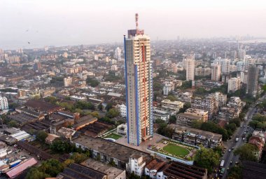 Bombay merkezindeki Agri Pada, Bombay Mumbai, Maharashtra, Hindistan 'daki Kalpataru tepelerinin manzarası