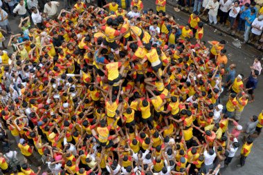 İnsan piramidi, Dahikala, Janmashtami janmashtmi gokul ashtami govinda festivali, Dadar, Bombay, Mumbai, Maharashtra, Hindistan 