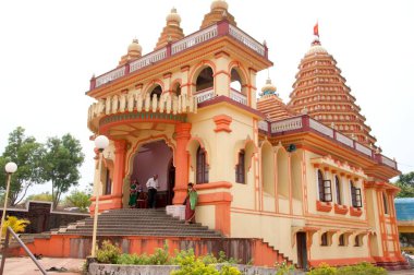 Tapobhoomi köpeğindeki tapınak, Goa, Hindistan 