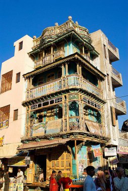 Eski bina, Anand yakınlarındaki Dakor tapınağı, Gujarat, Hindistan 