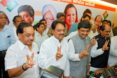 Kongre liderleri Narayan Rane, Vilasrao Deshmukh, Ashok Chavan, Manikrao Thackeray, Bombay, Mumbai, Maharashtra, Hindistan   