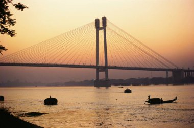 Vidyasagar Setu. İkinci Howrah Köprüsü. En büyük kablo, River Hooghly, Kalküta, Batı Bengal, Hindistan üzerinde köprü olarak kaldı.
