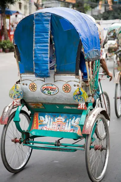 stock image Blue color cycle rickshaw on the street, Dhaka, Bangladesh 