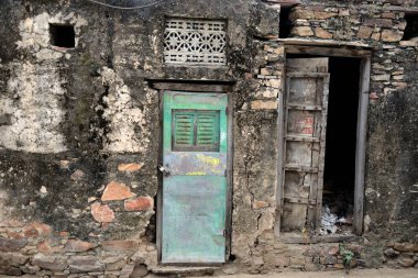 Tahta ve demir kapı, itme gücü, Rajasthan, Hindistan, Asya 