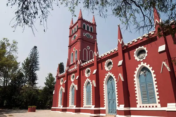 Saint Andrew Kilisesi; sadece 1866 'da inşa edilen İskoç Kirk; Bangalore; Karnataka; Hindistan