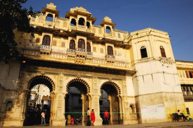 Pichola Gölü 'nün girişi, Udaipur, Rajasthan, Hindistan  