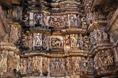 Vishwanatha Tapınağı 'ndaki Erotik Heykeller Khajuraho Madhya pradesh Hindistan Asya