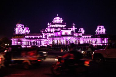 Gece aydınlatma, Albert Hall Müzesi, Jaipur, Rajasthan, Hindistan, Asya