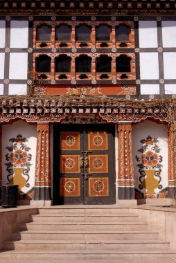 Bhutan Thimpu Br Bankası 'nın Başkent Thimpu Royal Govt of Bhutan' daki dekoratif girişi 