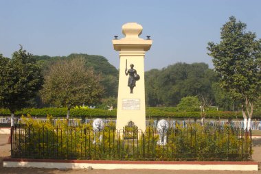 1857-1947 yılları arasında Saras Baug, Pune, Maharashtra, Hindistan 'da silahlı özgürlük savaşçılarının anısına. 