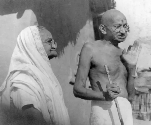stock image Mahatma Gandhi and Kasturba Gandhi