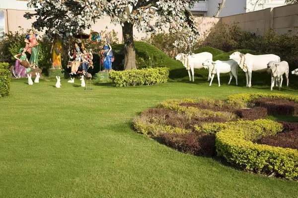 stock image Radha krishna in garden, prem mandir, mathura, uttar pradesh, india, asia 