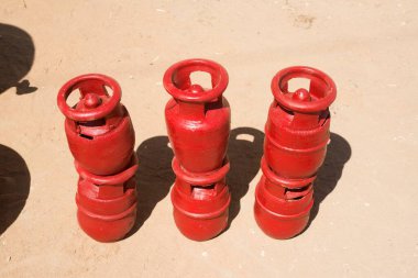 Bikaner Rajasthan Hindistan Asya 'sı için saklanmış kilden yapılmış benzin deposu.