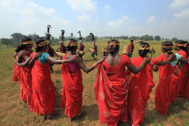 Bizon boynuz dansçıları, bastar, chhattisgarh, Hindistan, Asya