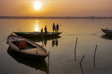 Gündoğumu, Ganga Nehri, Varanasi, uttar pradesh, Hindistan, Asya 