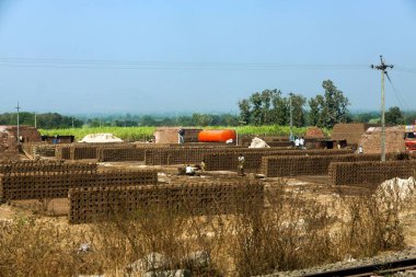 Tuğla fırını, Ratnagiri, Konkan, Maharashtra, Hindistan, Asya 