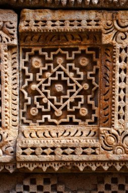 Geometrik desenler; Rani ki vav; taş oyma; yeraltı yapısı; iyi adım at; Patan; Gujarat; Hindistan