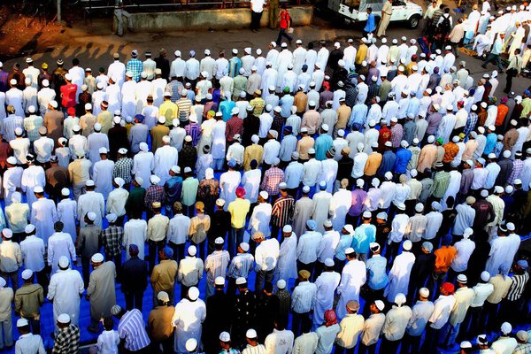 Bakra eid namaz at bandra station, Bombay, Mumbai, Maharashtra, India 