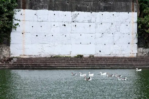 stock image Banganga Tank Walkeshwar Mumbai Maharashtra India Aug 2012 