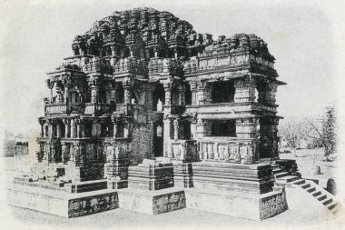 Eski kart; Sasbahu tapınağı; Gwalior; Madhya Pradesh; Hindistan