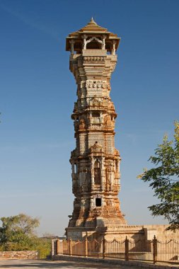 Kirti Stambh Milattan Sonra 1301 'de, Chittorgarh, Rajasthan, Hindistan' da inşa edildi. 