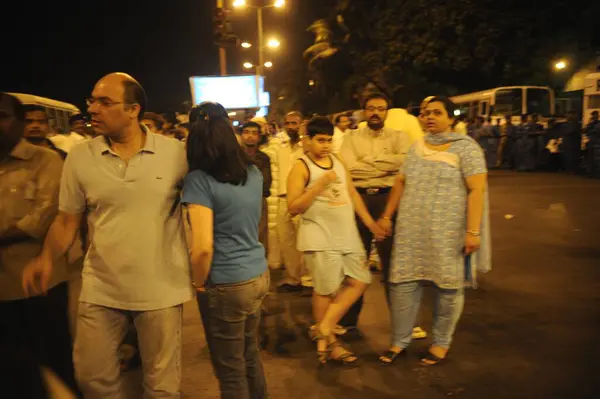 stock image People outside Oberoi Trident Hotel after Deccan Mujahedeen in Bombay Mumbai, Maharashtra, India 26-November-2008  