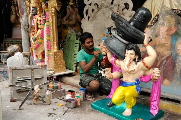 stock image Final touch of artist replica of bahubali ganesh, mumbai, maharashtra, India, Asia  