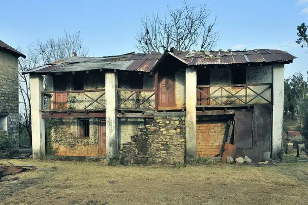 Eski terk edilmiş fabrika Pithoragarh uttarakhand Hindistan Asya