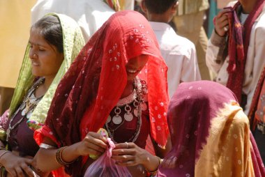 Kabile kadını, kutsal festival, Vadodara bölgesi, Gujarat, Hindistan  