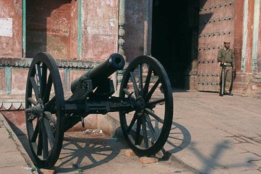 Cannon and police, entrance, Ramnagar Fort, Varanasi, Uttar Pradesh, India, Asia clipart