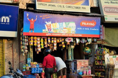 Tedarik Dükkanı İstifçiliği, Haldwani, Nainital, Kumaon, Uttarakhand, Hindistan, Asya 