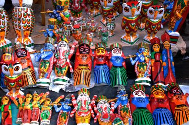 Bengal, Hindistan 'da tahta bebekler fuarda