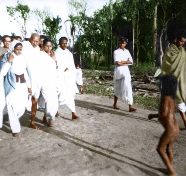 Mahatma Gandhi Barış Yürüyüşü Hindu Müslüman ayaklanmalarından sonra, Bangladeş, Asya, Kasım 1946 