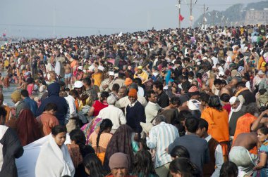 Kumbha mela 'daki insanlar uttar pradesh India' da 