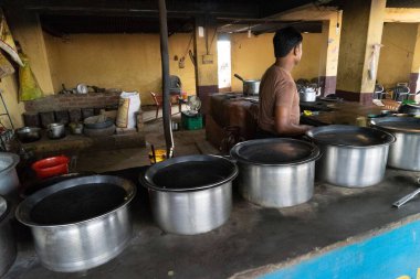 Dhaba yol kenarı restoranı, Haldwani, Nainital, Kumaon, Uttarakhand, Hindistan, Asya 