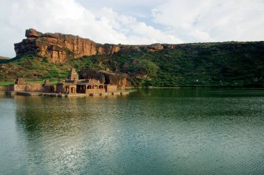 Bhutanatha tapınağı ve agasthya tirtha, Badami, Bagalkot, Karnataka, Hindistan