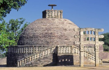 buddhist stupa , sanchi stupa NO 2 , madhya pradesh , india clipart