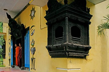 Keşişler, Lumbini Dharmodaya komiteleri Buddha Vihar, UNESCO Dünya Mirası alanı, Gautam Buddhas Lumbini, Nepal doğumlu. 