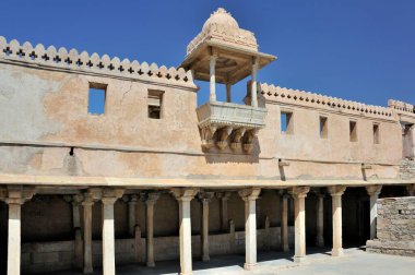 Hindistan 'ın Asya bölgesindeki Chittorgarh' daki Rana Kumbha Sarayı. 