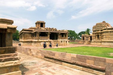 Ladkhan Tapınağı 7. yüzyılda inşa edildi, Aihole, Karnataka, Hindistan 