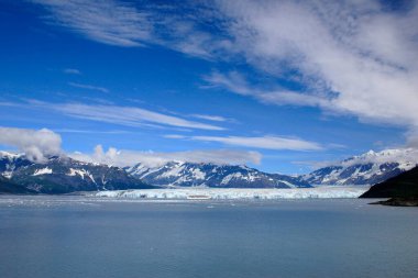 Hubbard buzulu ve Saint Elias dağı; Alaska 'daki en uzun gelgit suyu buzulu; Saint Elias ulusal parkı; hayal kırıklığı körfezi; Alaska; Amerika Birleşik Devletleri;