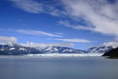 Hubbard glacier and Saint Elias mountain; the longest tidewater glacier in Alaska; Saint Elias  national park ; disenchantment bay ; Alaska ; U.S.A. United States of America clipart