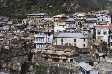 Uttar Pradesh 'teki Badrinath tapınağı, Hindistan, Asya