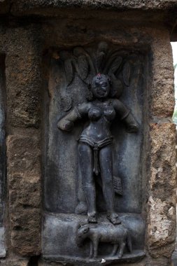 Mimarlık; chousath (64) yoginis tapınağı; Bhubaneswar; Orissa; Hindistan