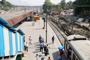 Karjat tren istasyonu, thane, maharashtra, Hindistan, Asya 