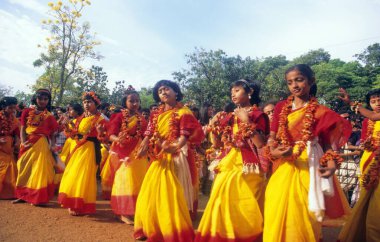 Shantiniketan, Kalküta, Batı Bengal, Hindistan 'da Holi Festivali