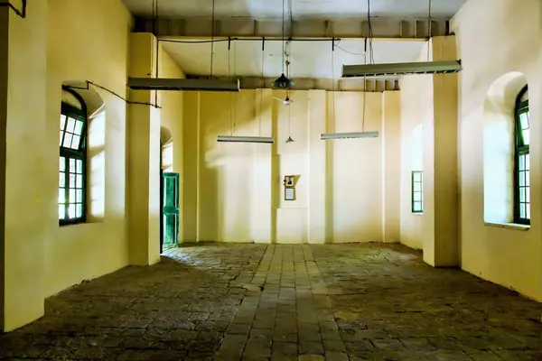 stock image Shri Asaf Ali jail room interior, Ahmednagar Fort, Maharashtra, India, Asia 