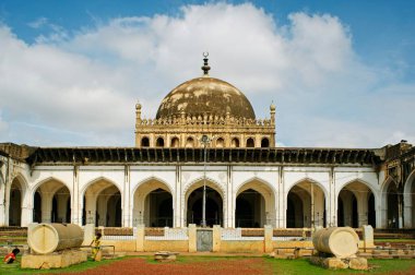 Jama Mescidi 'nin eski resmi; Bijapur; Karnataka; Hindistan