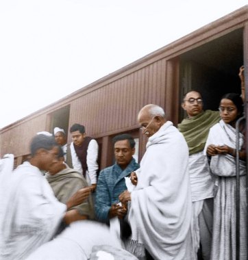 Mahatma Gandhi Güney Hindistan, Asya 'daki Harijan Fonu için bağış topluyor, Ocak 1946